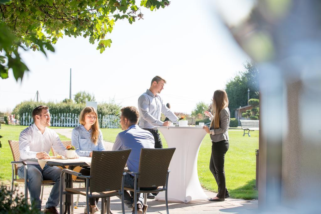 Aramis Tagungs- Und Sporthotel Gaufelden Ngoại thất bức ảnh