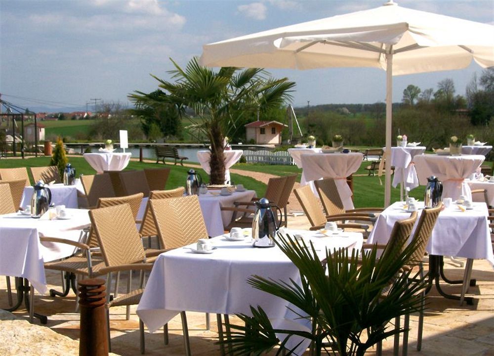 Aramis Tagungs- Und Sporthotel Gaufelden Ngoại thất bức ảnh
